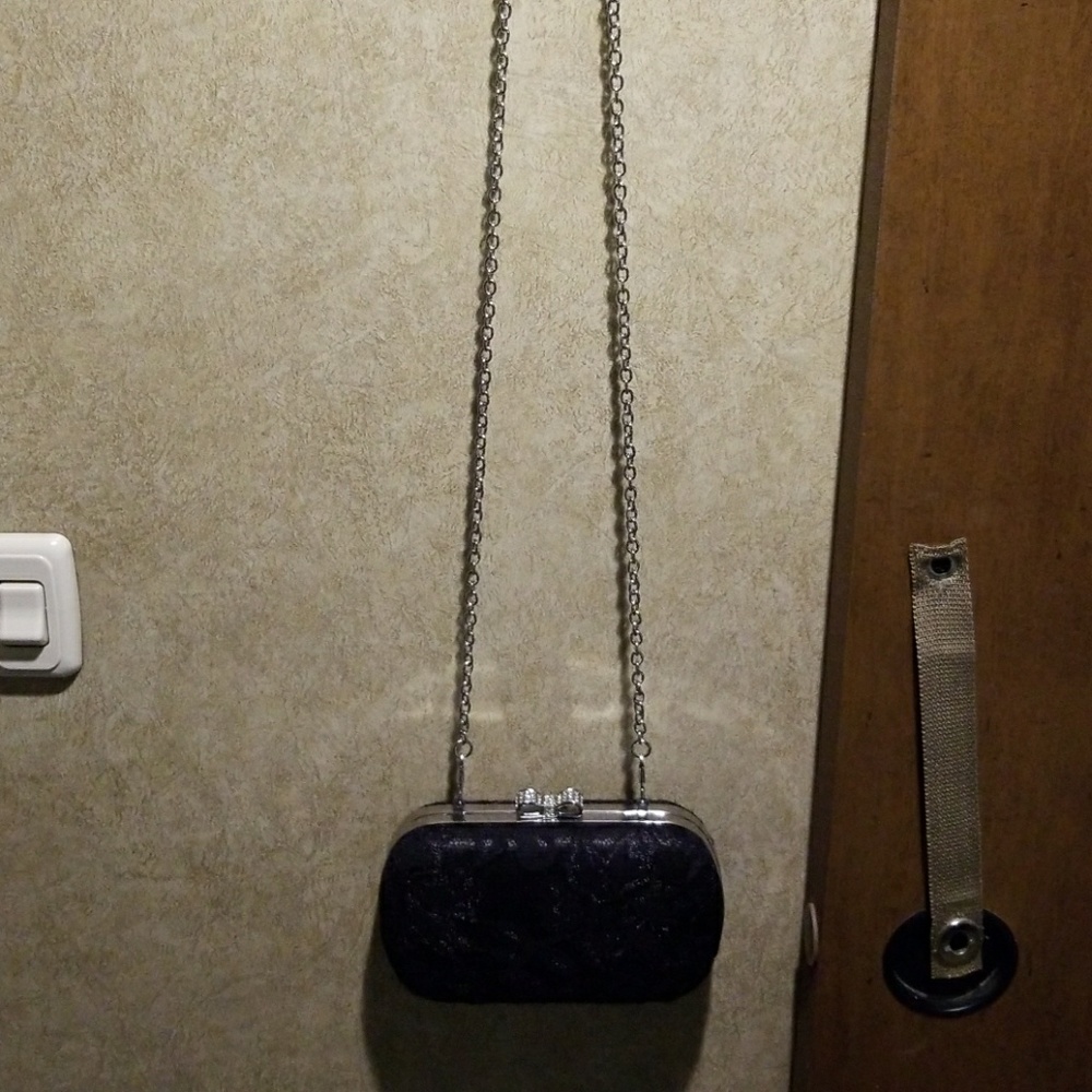 Purse - Picture 2 of 2